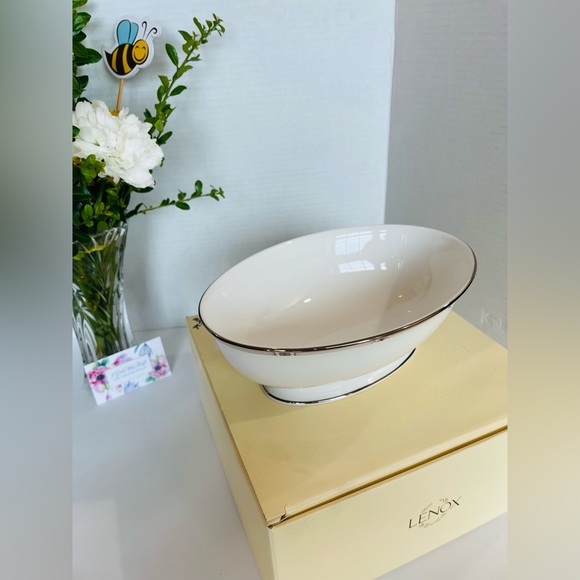 LENOX Fine Bone China Oval “Westerly” Platinum Vegetable Bowl - Picture 16 of 16